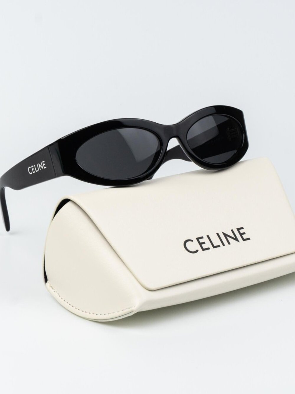Celine Women Sunglasses Black Grey Cat Eye CL40288I MONOCHROMS 01A NEW AUTHENTIC - Picture 2 of 13